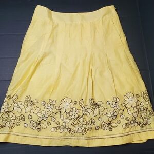 Ann Taylor Sunny Yellow A-Line Skirt with Floral Details Size 2